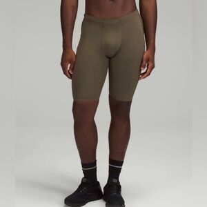 Lululemon Vital Drive Training Half Tight 10" size xxl